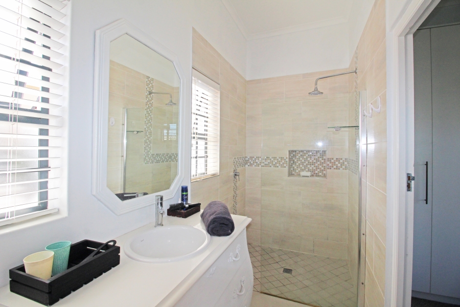 3 Bedroom Property for Sale in Country Club Western Cape